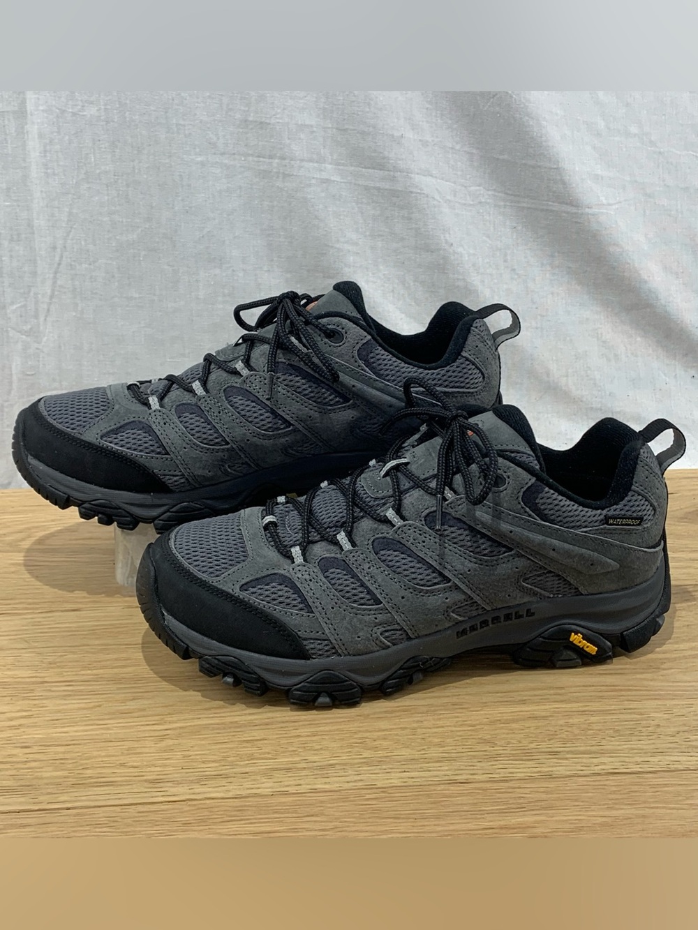 Merrell Moab 3 Waterproof Men’s Hiking Shoes Granite Gray Size 9.5 W Wide Low